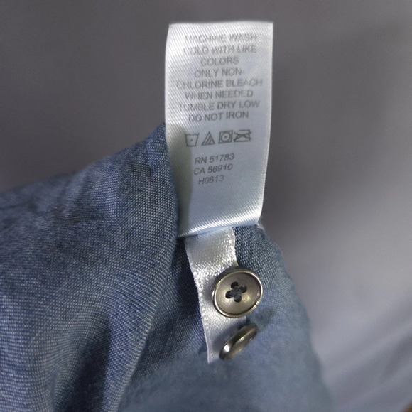 Maurice's Button Down Chambray Ombre Blouse Long Sleeve Lightweight Size Small - Picture 2 of 7